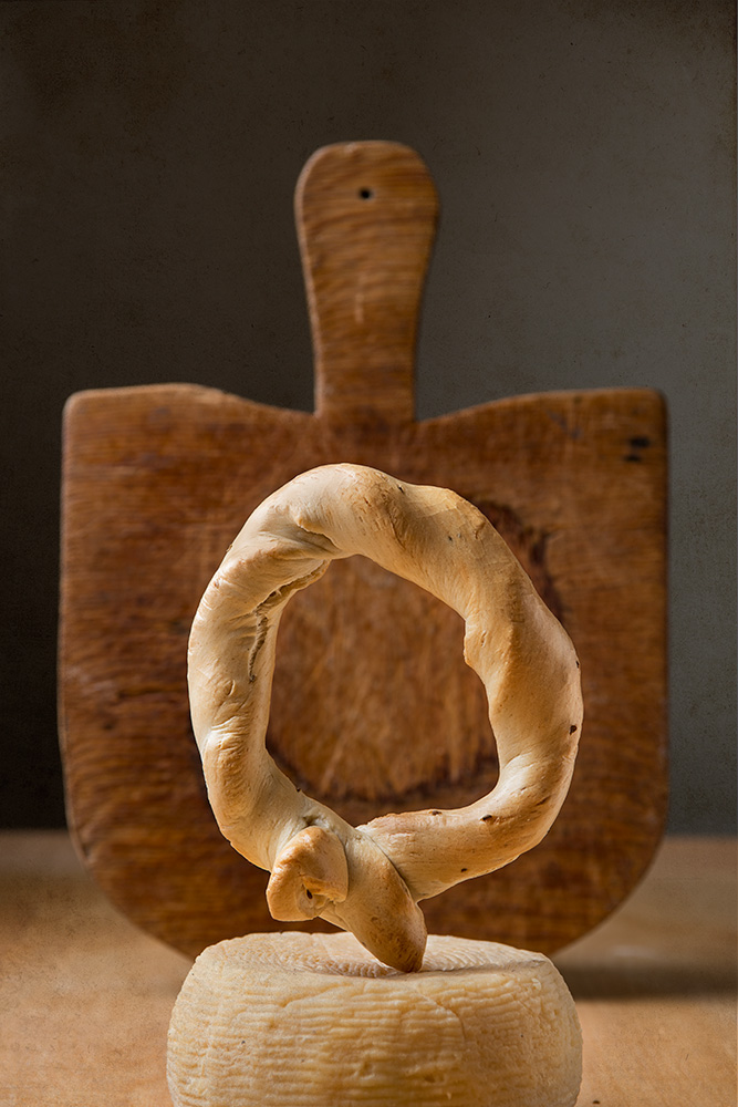 italian ball park pretzel - food photography